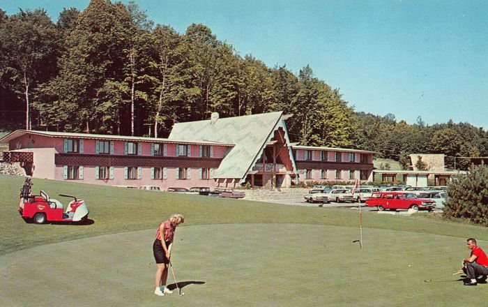 Boynehof Lodge - Old Postcard Photo